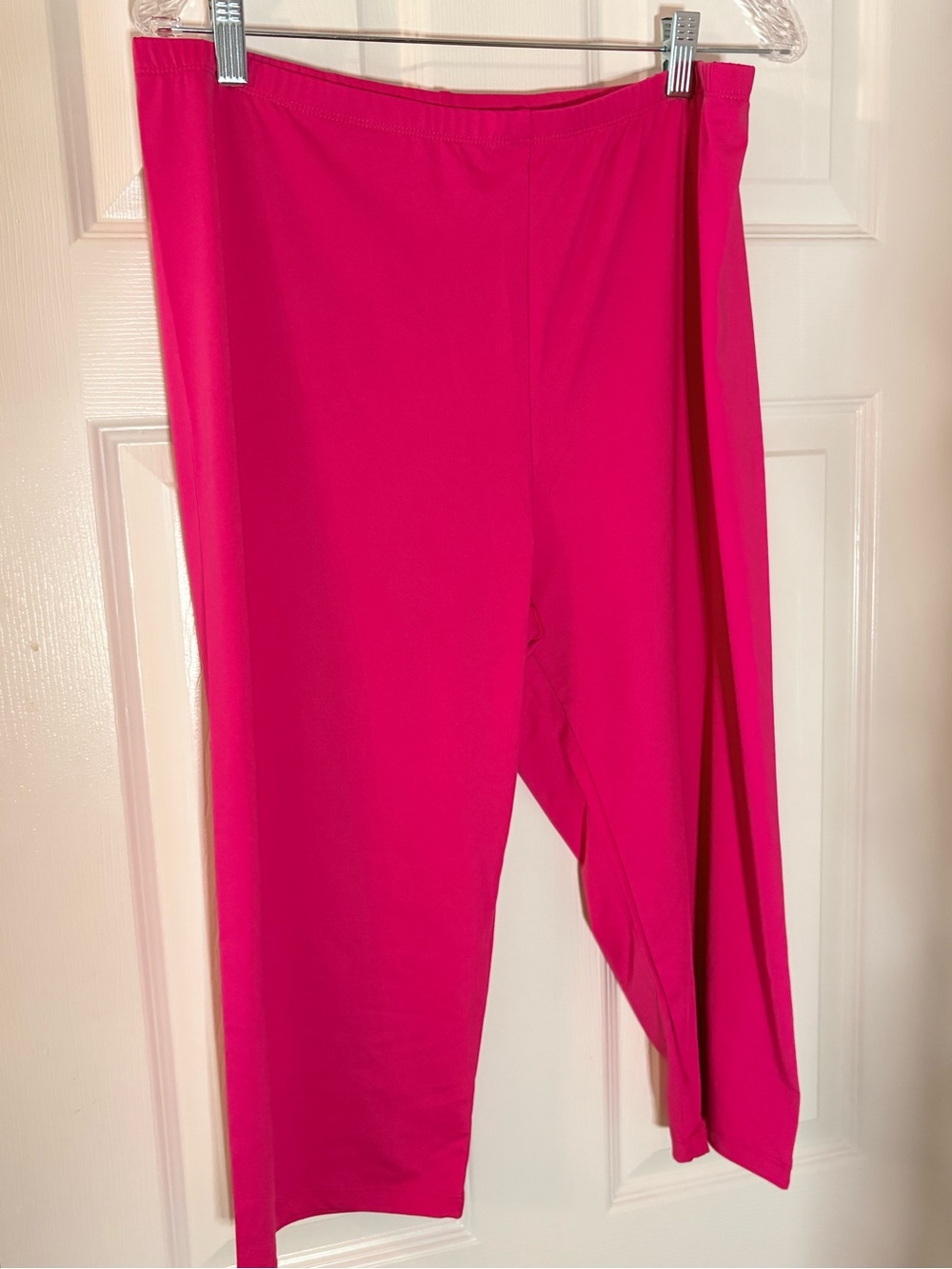 Girls' Bright Pink Stretch Capri Leggings